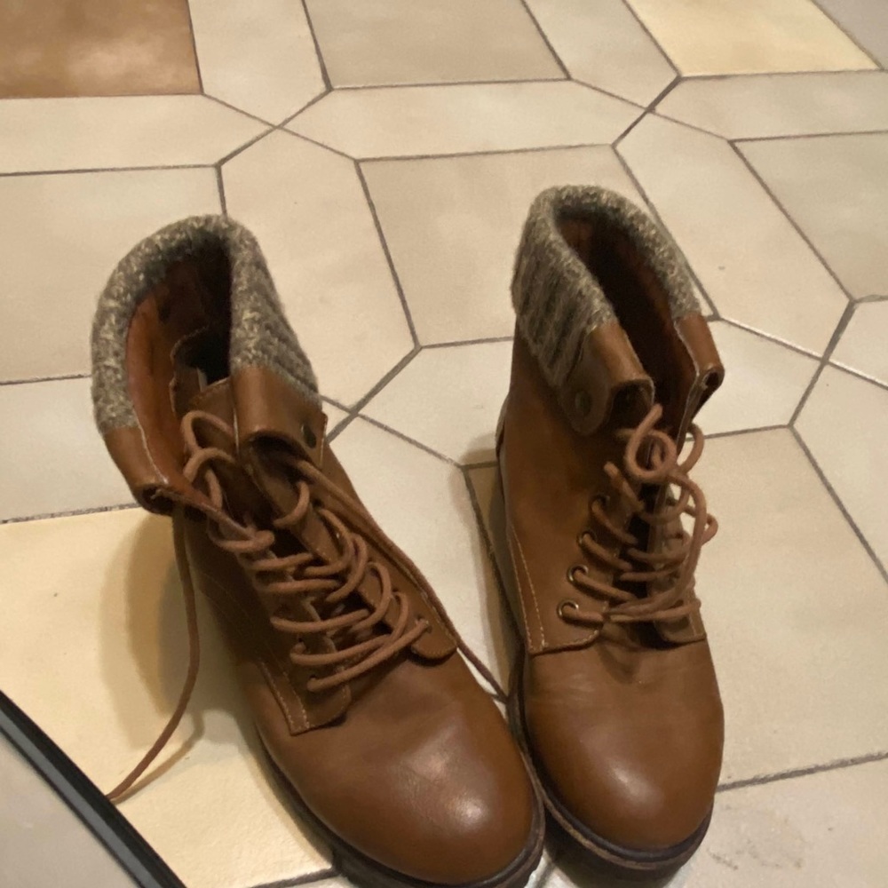 Women’s boots
